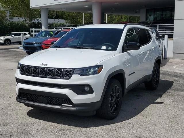 2025 Jeep Compass COMPASS LATITUDE 4X4