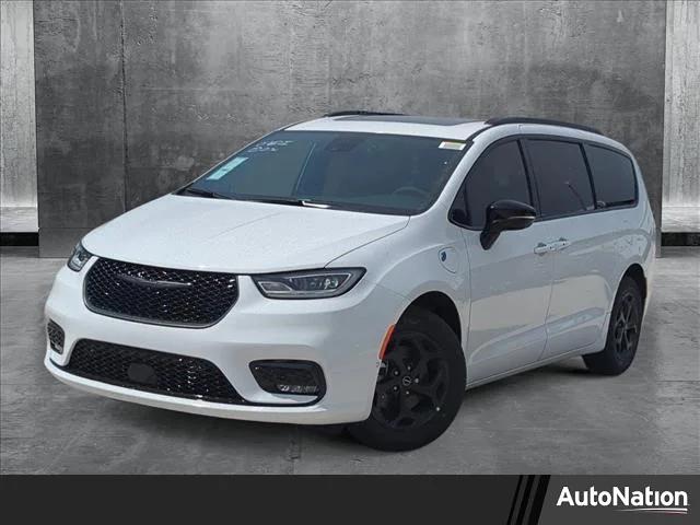 2025 Chrysler Pacifica Hybrid PACIFICA PLUG-IN HYBRID S APPEARANCE