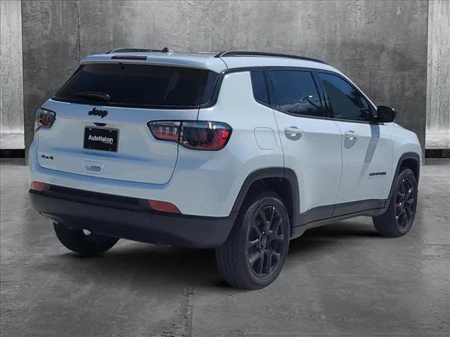 2025 Jeep Compass COMPASS LATITUDE 4X4