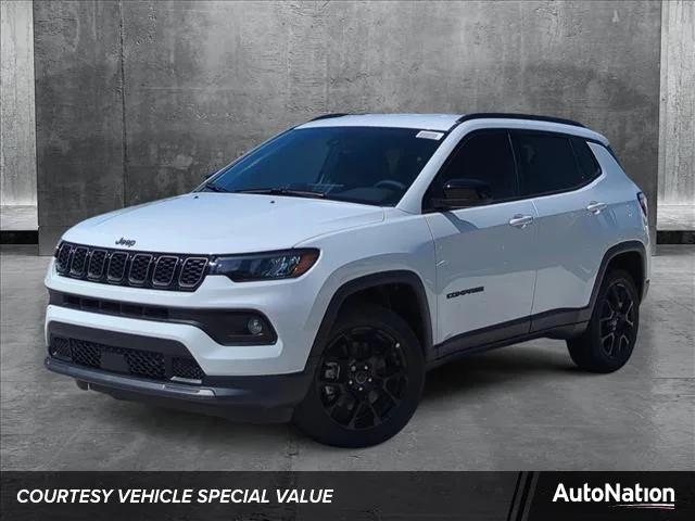 2025 Jeep Compass COMPASS LATITUDE 4X4