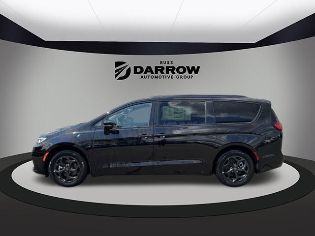2025 Chrysler Pacifica Hybrid PACIFICA PLUG-IN HYBRID S APPEARANCE