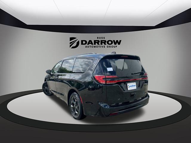 2025 Chrysler Pacifica Hybrid PACIFICA PLUG-IN HYBRID S APPEARANCE