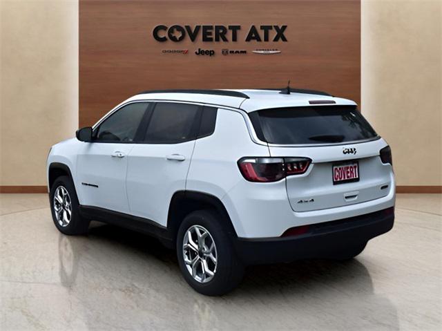 2025 Jeep Compass COMPASS LATITUDE 4X4