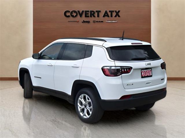 2025 Jeep Compass COMPASS LATITUDE 4X4