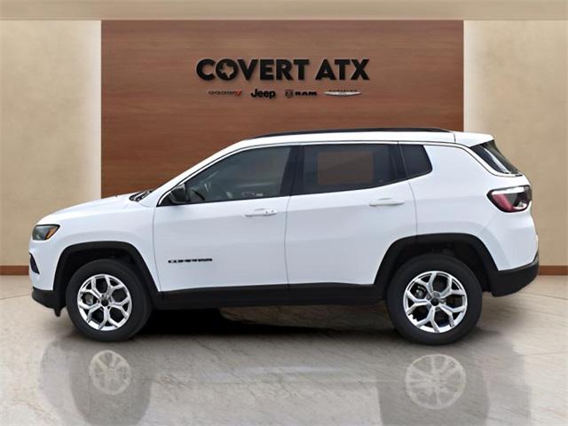 2025 Jeep Compass COMPASS LATITUDE 4X4
