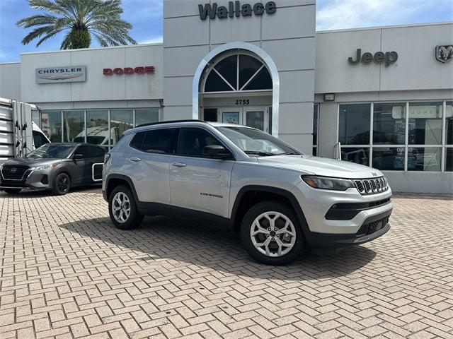 2025 Jeep Compass COMPASS LATITUDE 4X4