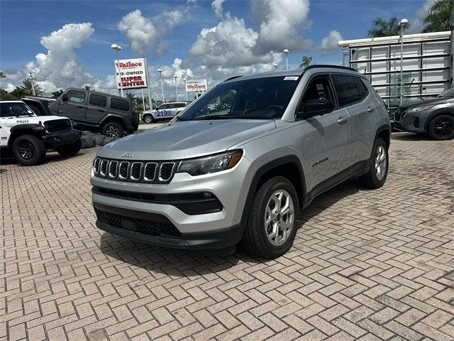 2025 Jeep Compass COMPASS LATITUDE 4X4