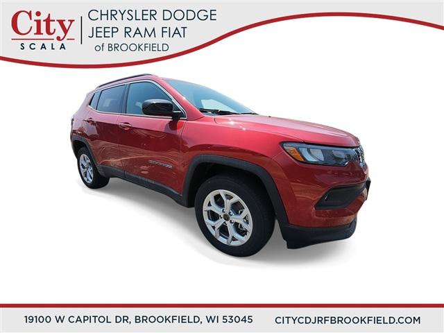 2025 Jeep Compass COMPASS LATITUDE 4X4