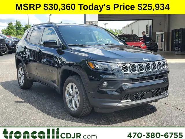 2025 Jeep Compass COMPASS LATITUDE 4X4