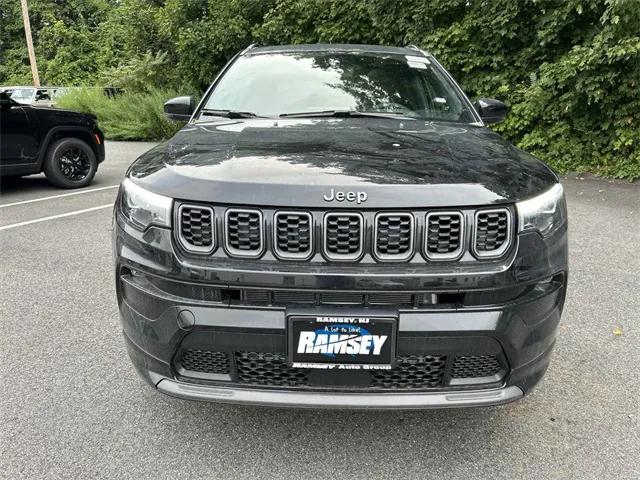 2025 Jeep Compass COMPASS LIMITED 4X4
