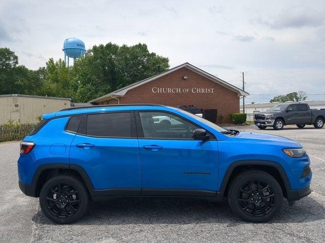 2025 Jeep Compass COMPASS LATITUDE 4X4