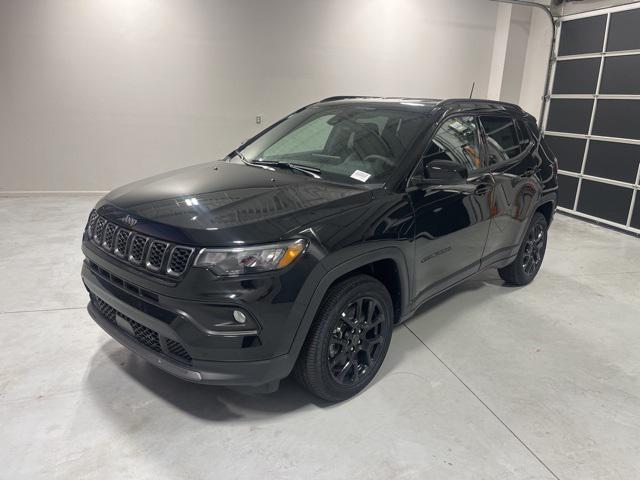 2025 Jeep Compass COMPASS LATITUDE 4X4