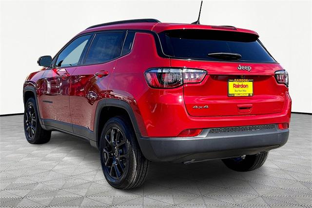 2025 Jeep Compass COMPASS LATITUDE 4X4