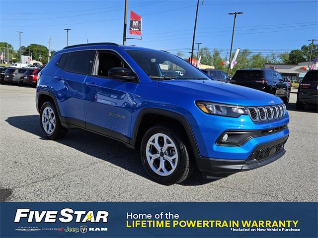 2025 Jeep Compass COMPASS LATITUDE 4X4