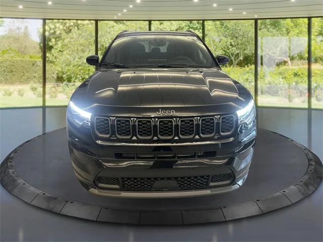 2025 Jeep Compass COMPASS LIMITED 4X4
