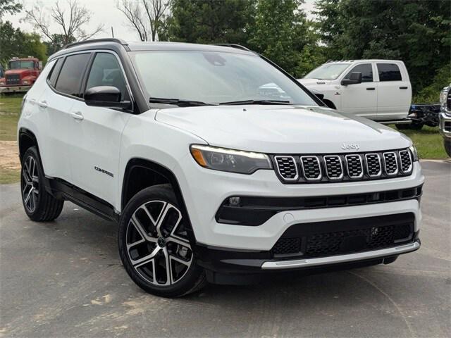 2025 Jeep Compass COMPASS LIMITED 4X4