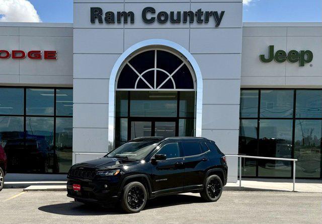 2025 Jeep Compass COMPASS LATITUDE 4X4