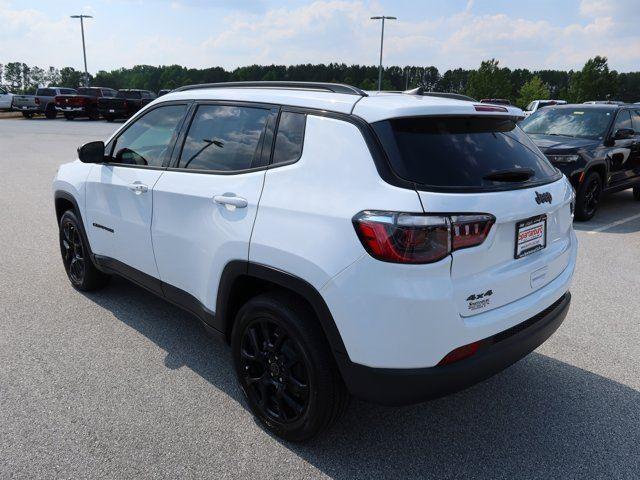 2025 Jeep Compass COMPASS LATITUDE 4X4