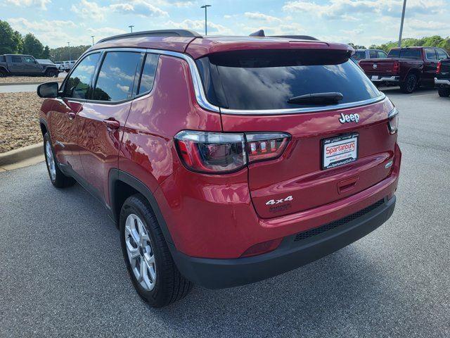 2025 Jeep Compass COMPASS LATITUDE 4X4