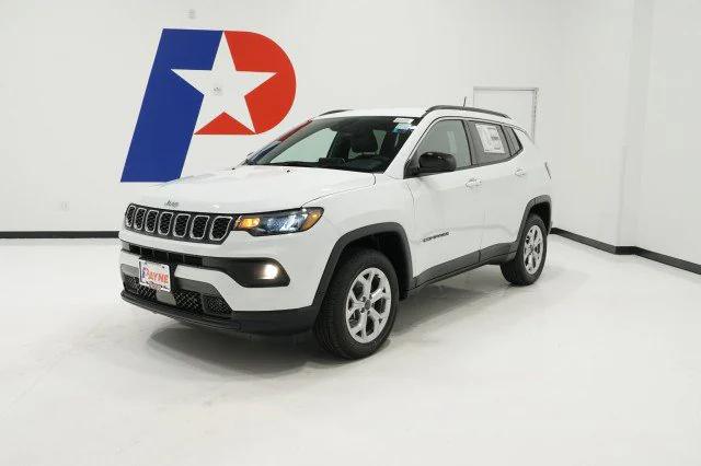 2025 Jeep Compass COMPASS LATITUDE 4X4