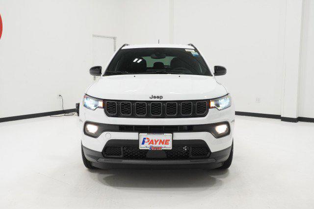 2025 Jeep Compass COMPASS LATITUDE 4X4