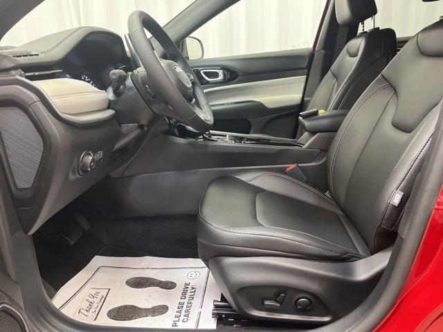 2025 Jeep Compass COMPASS LIMITED 4X4