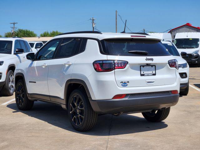 2025 Jeep Compass COMPASS LATITUDE 4X4
