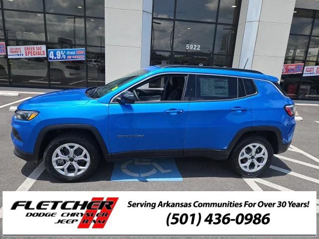 2025 Jeep Compass COMPASS LATITUDE 4X4