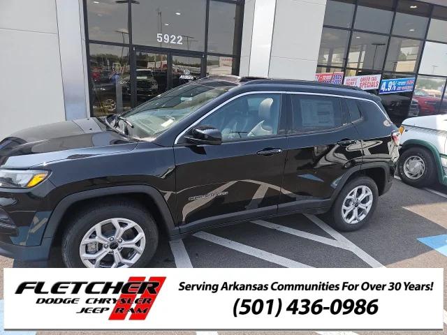 2025 Jeep Compass COMPASS LATITUDE 4X4