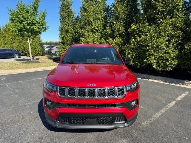 2025 Jeep Compass COMPASS LATITUDE 4X4