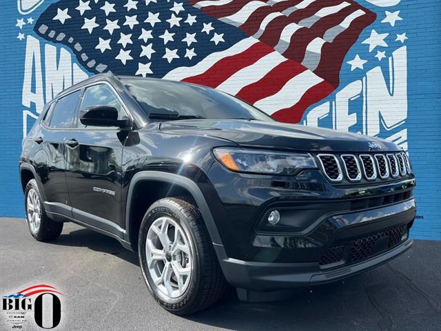 2025 Jeep Compass COMPASS LATITUDE 4X4
