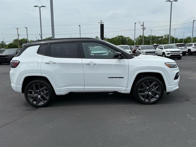 2025 Jeep Compass COMPASS LIMITED 4X4