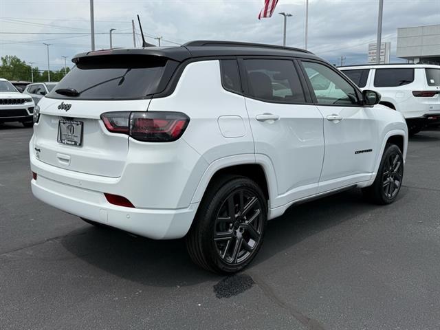 2025 Jeep Compass COMPASS LIMITED 4X4