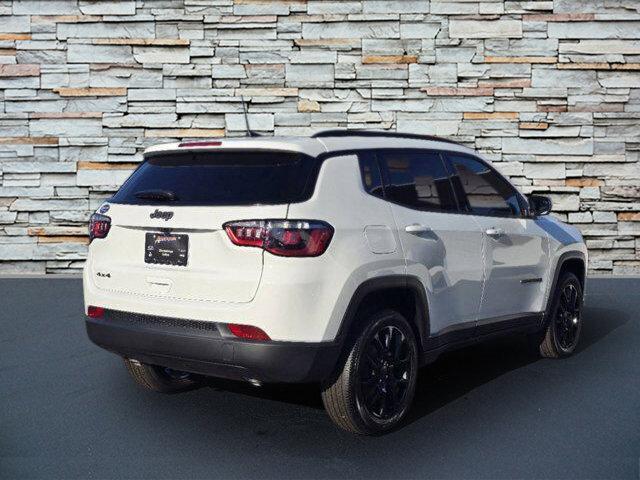 2025 Jeep Compass COMPASS LATITUDE 4X4