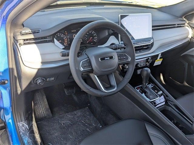 2025 Jeep Compass COMPASS LIMITED 4X4