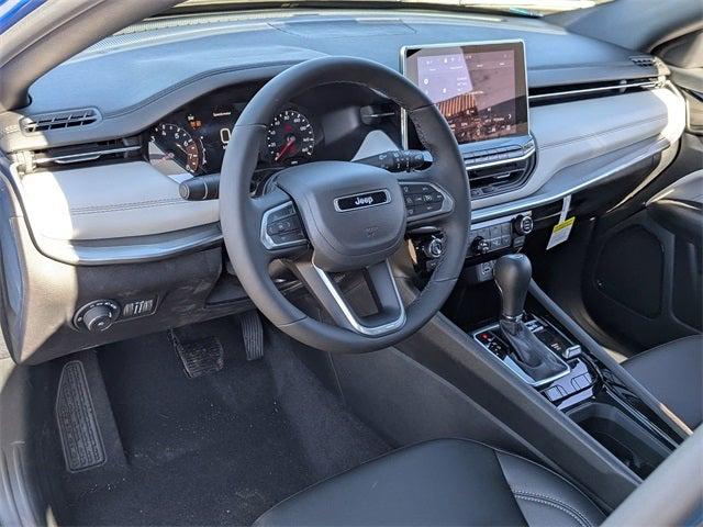 2025 Jeep Compass COMPASS LIMITED 4X4