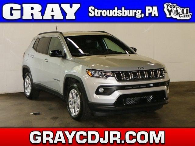 2025 Jeep Compass COMPASS LATITUDE 4X4