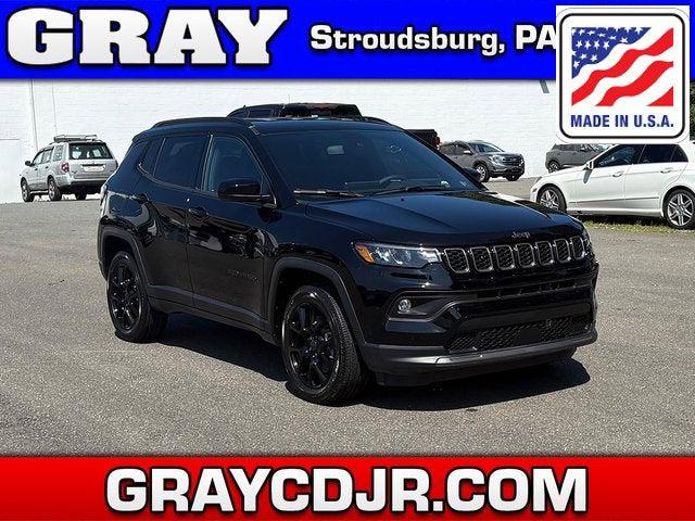 2025 Jeep Compass COMPASS LATITUDE 4X4
