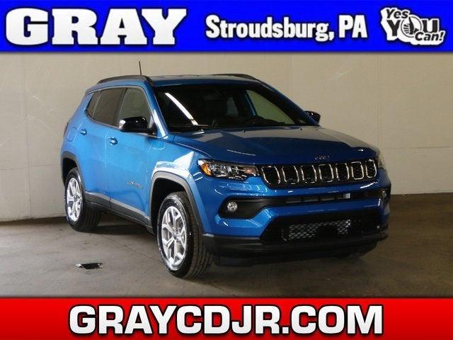 2025 Jeep Compass COMPASS LATITUDE 4X4