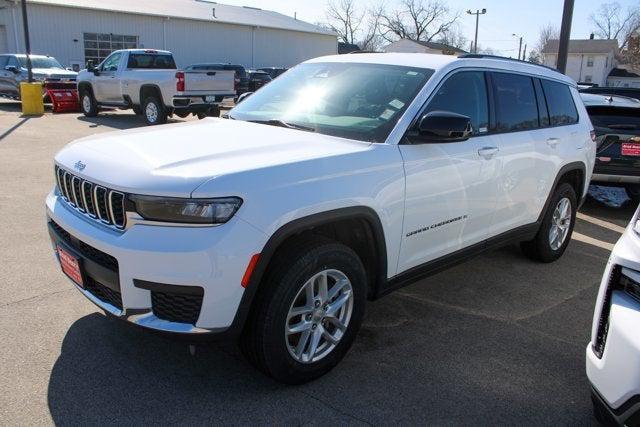 2023 Jeep Grand Cherokee L Laredo 4x4