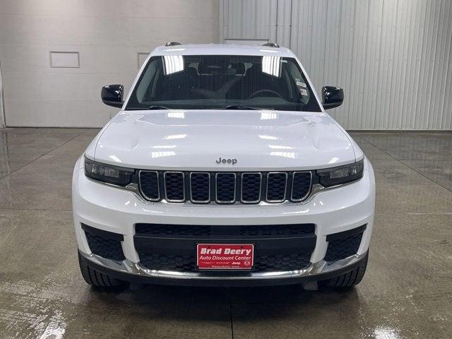 2023 Jeep Grand Cherokee L Laredo 4x4