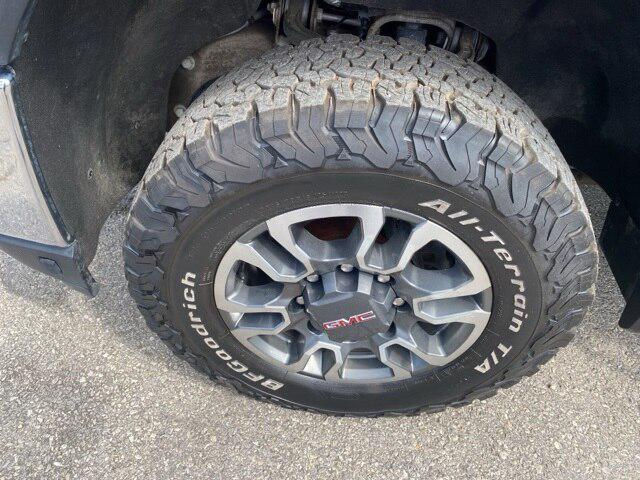 2022 GMC Sierra 2500HD 4WD Crew Cab Standard Bed SLT