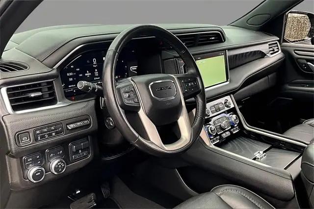 2022 GMC Yukon 4WD Denali