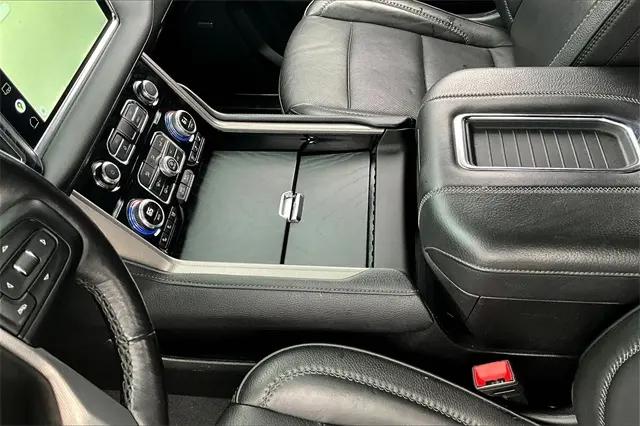 2022 GMC Yukon 4WD Denali