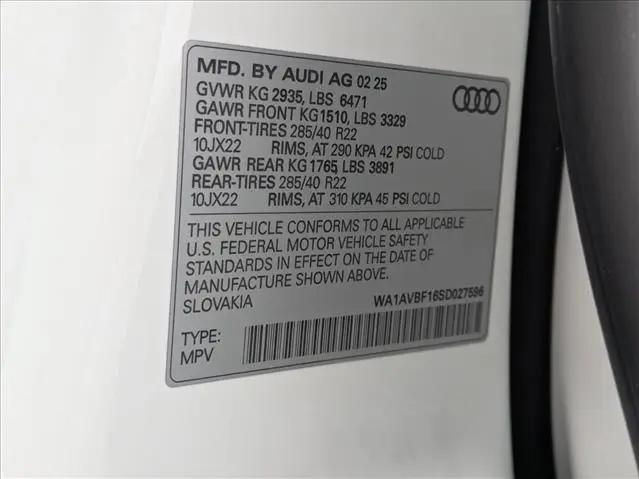 2025 Audi Q8 Premium 55 TFSI quattro
