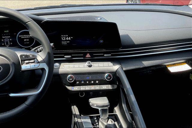 New 2025 Hyundai Elantra Hybrid For Sale in Olive Branch, MS