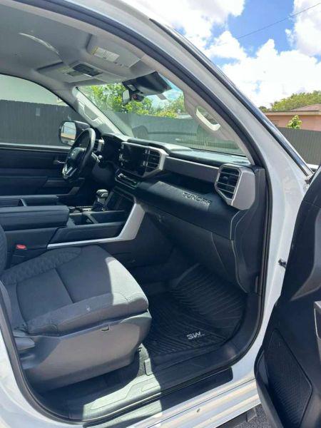 2022 Toyota Tundra SR5