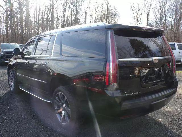 2016 Cadillac Escalade ESV Luxury Collection