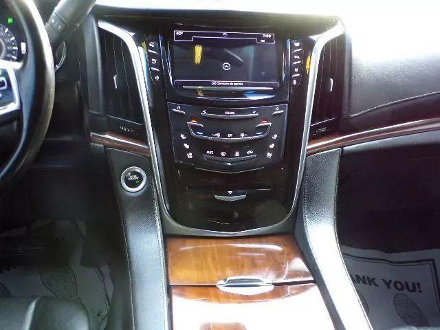 2016 Cadillac Escalade ESV Luxury Collection