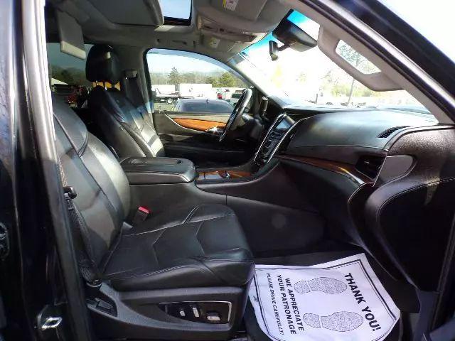 2016 Cadillac Escalade ESV Luxury Collection